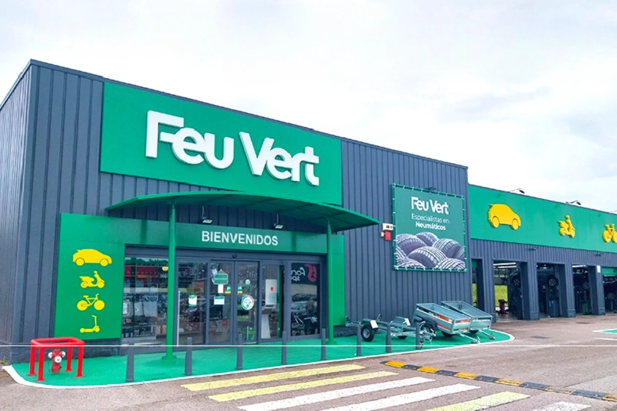 Reforma autocentro Feu Vert Orihuela