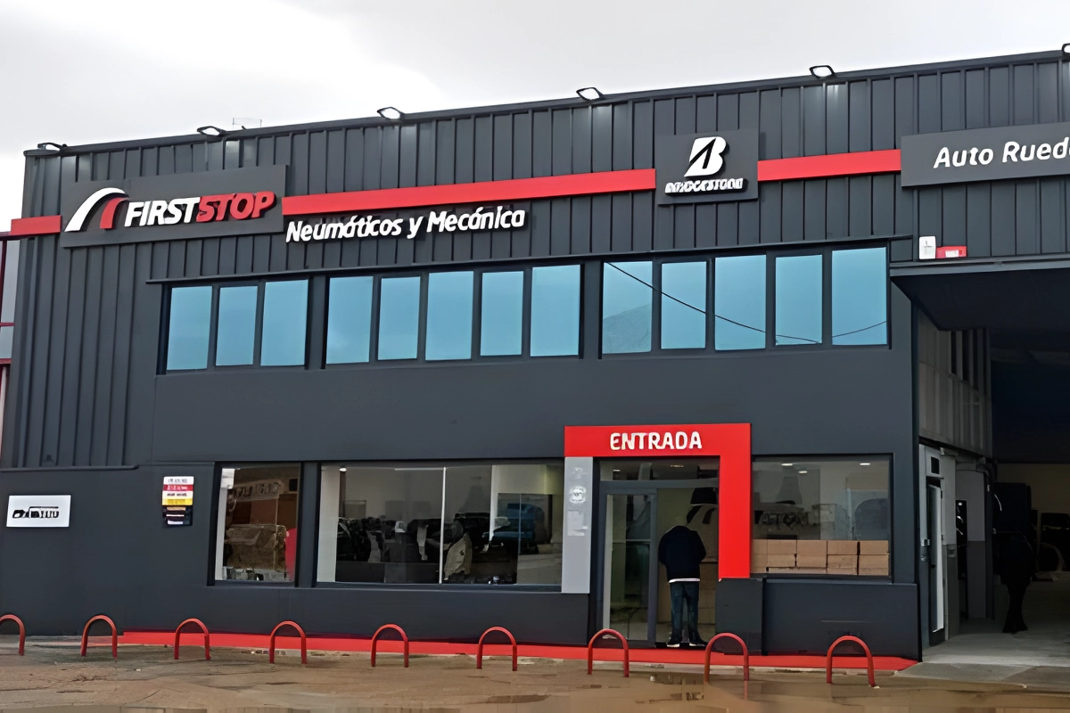 Reforma autocentro First Stop Mallorca